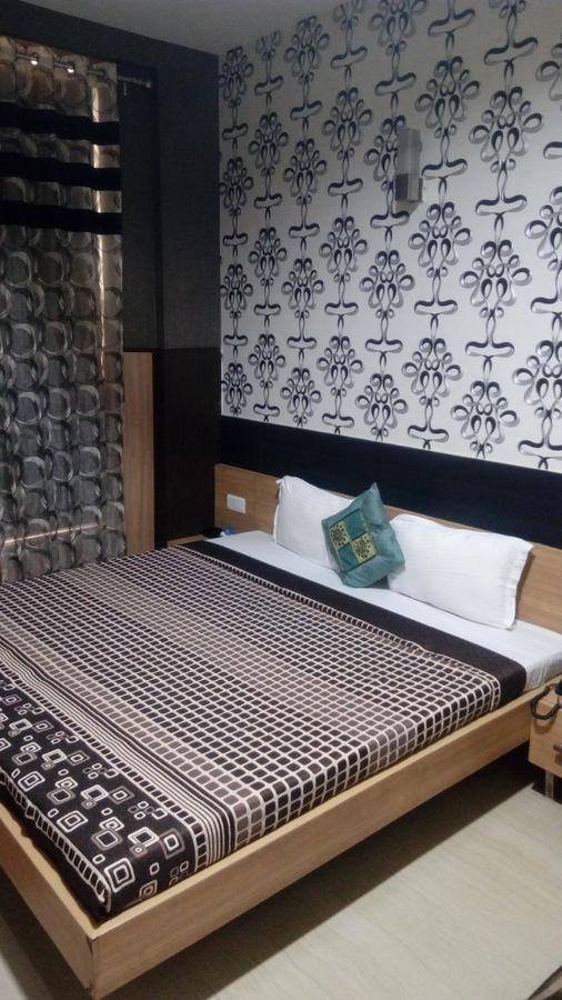 Hotel Desire Hisar Экстерьер фото