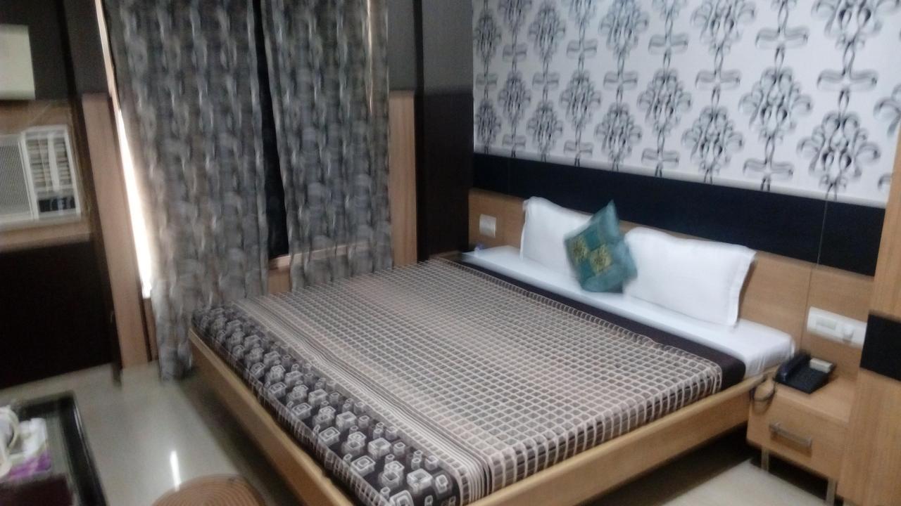 Hotel Desire Hisar Экстерьер фото