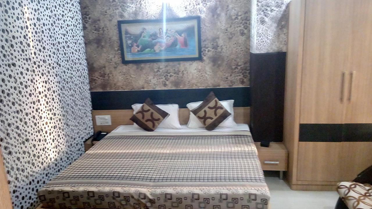 Hotel Desire Hisar Экстерьер фото