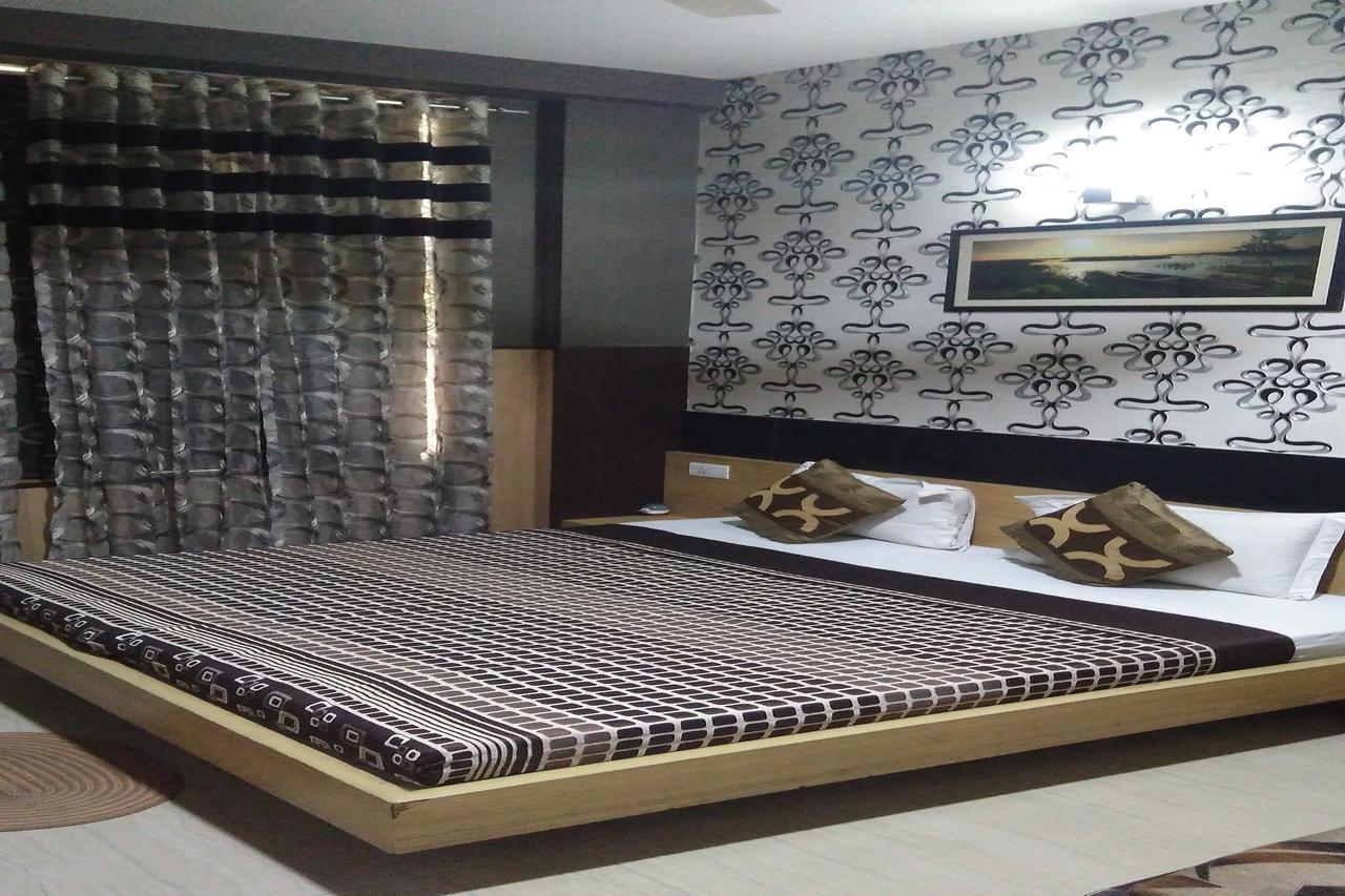 Hotel Desire Hisar Экстерьер фото